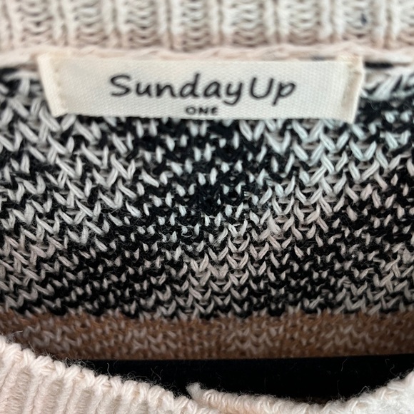 Sunday Up One Size Black and Cream Knit Sweater Cardigan NWOT - Picture 2 of 9